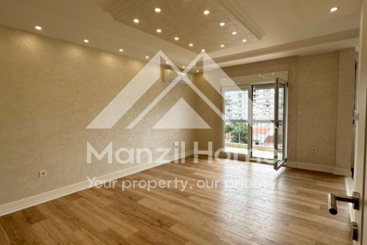 Two-bedroom apartment of 86m2 for sale, Center