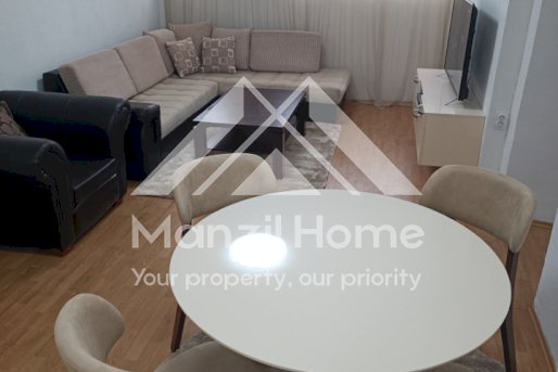 Izdaje se dvosoban stan, površine 58m2- Centar